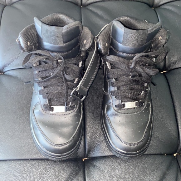 🔥🔥 Nike Air Force 1 High - Picture 3 of 7